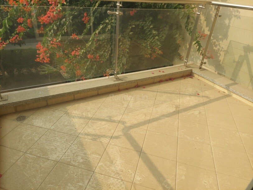 4bhk Duplex villa available on Rent in Sobha International City Sector 109 Gurgaon-9