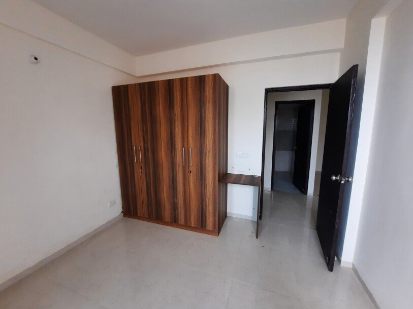 2bhk flat signature Global grand iva sector  103 Dwarka expressway gurgaon-5