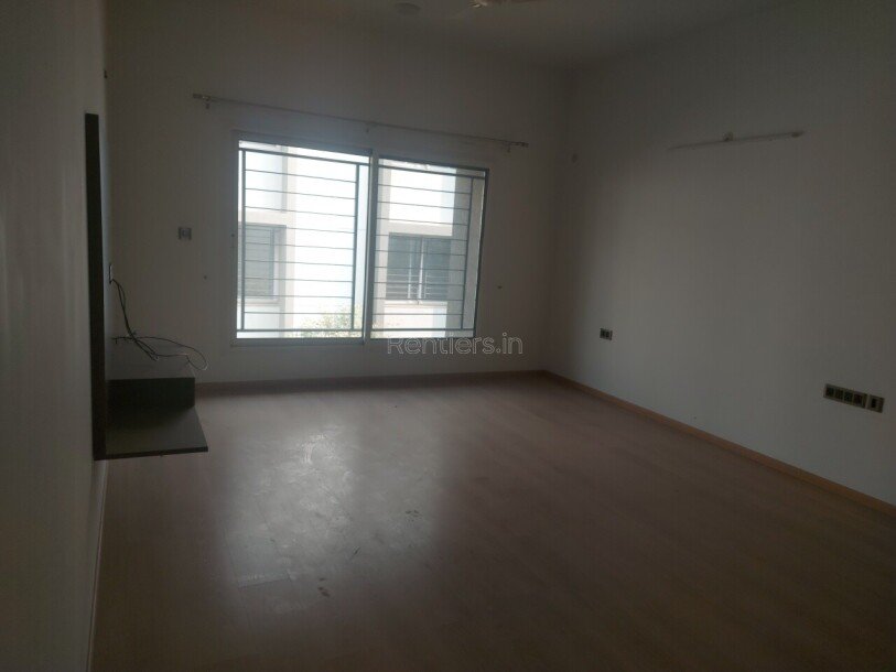 4bhk Duplex villa available on Rent in Sobha International City Sector 109 Gurgaon-13