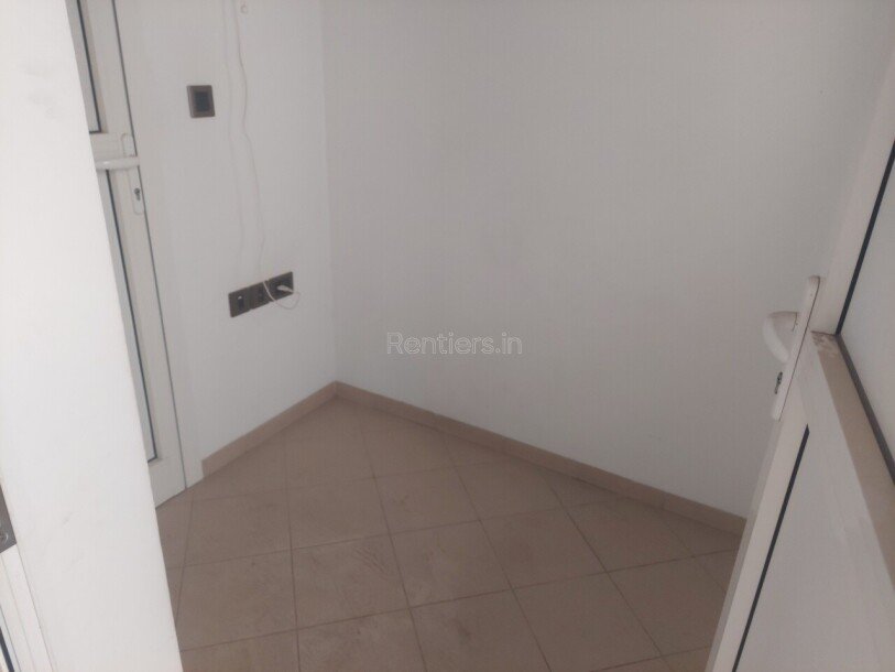 4bhk Duplex villa available on Rent in Sobha International City Sector 109 Gurgaon-20