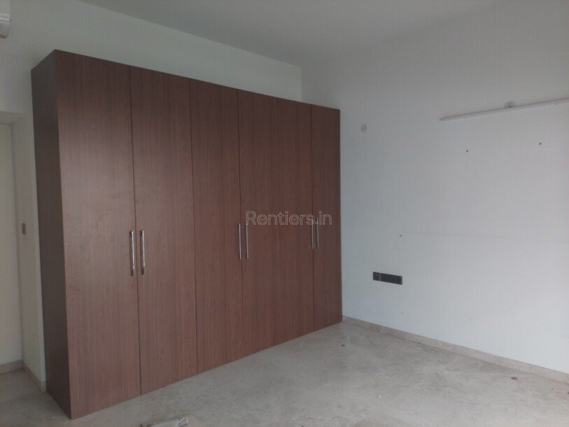 4bhk Duplex villa available on Rent in Sobha International City Sector 109 Gurgaon-18