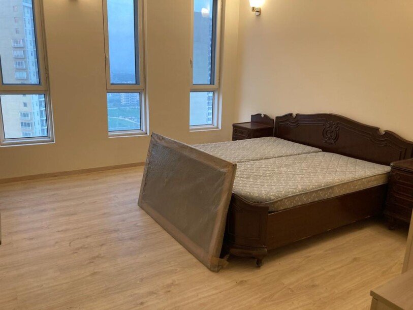 3 bhk fully furnished flat in experion windchants sector 112 gurgaon-6