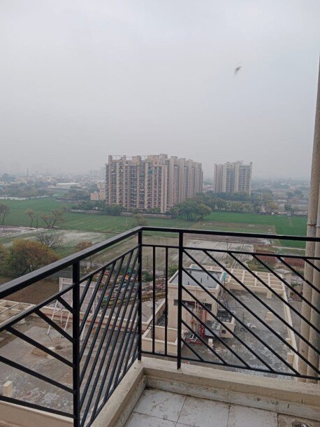 2bhk flat signature grande iva sector  103 Dwarka expressway gurgaon-2