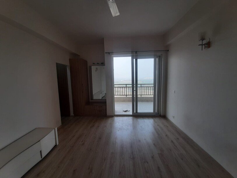 4bhk apartment for rent in Adani Oyster Grande Sector 102 Gurgaon-7