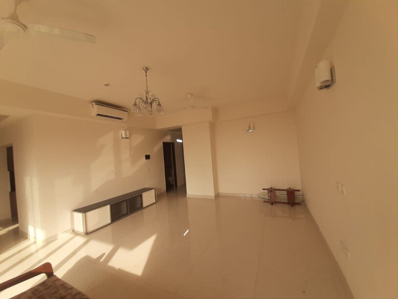 4bhk apartment for rent in Adani Oyster Grande Sector 102 Gurgaon-3