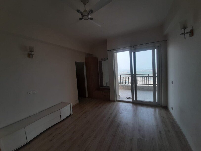 4bhk apartment for rent in Adani Oyster Grande Sector 102 Gurgaon-2