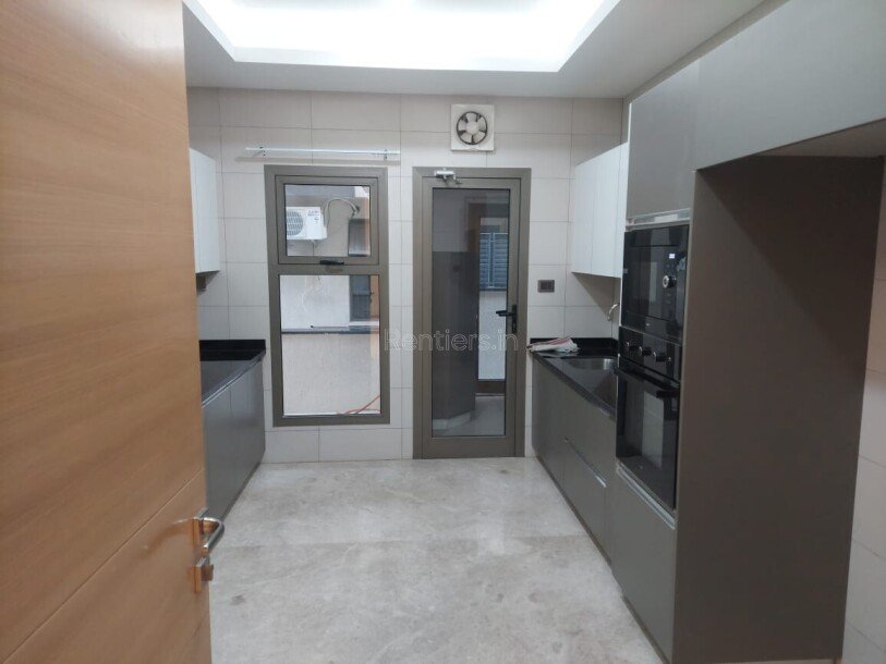 5bhk Independent Villa House for rent in Sobha International City-2