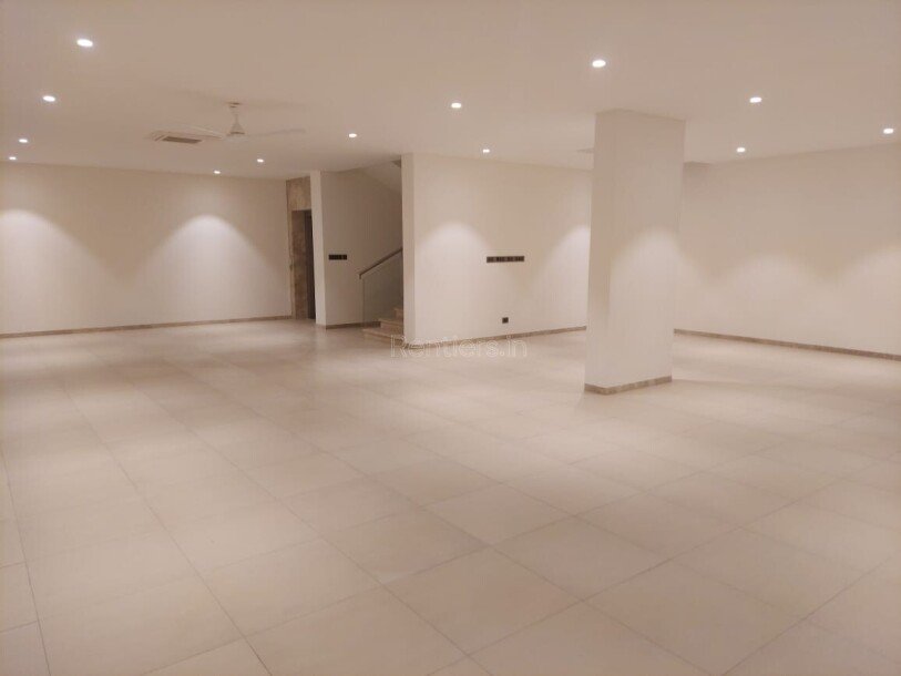 5bhk Independent Villa House for rent in Sobha International City-5