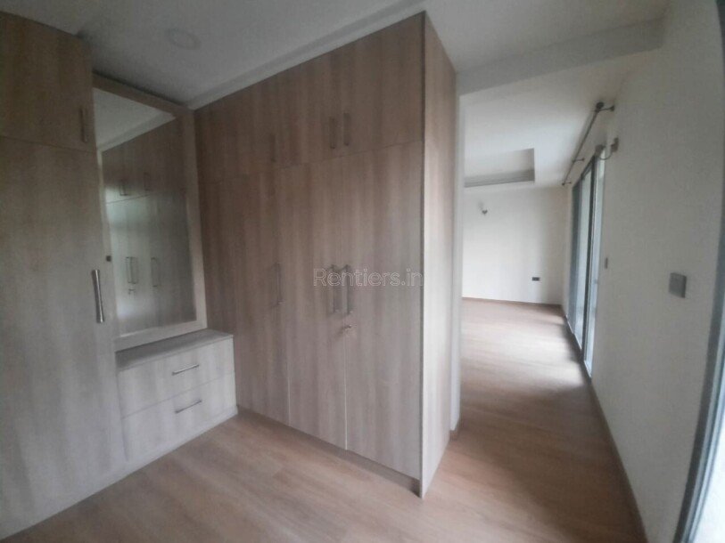 6bhk 500 sqyards  Independent Villa House for rent in Sobha International City sector 109 gurgaon-17