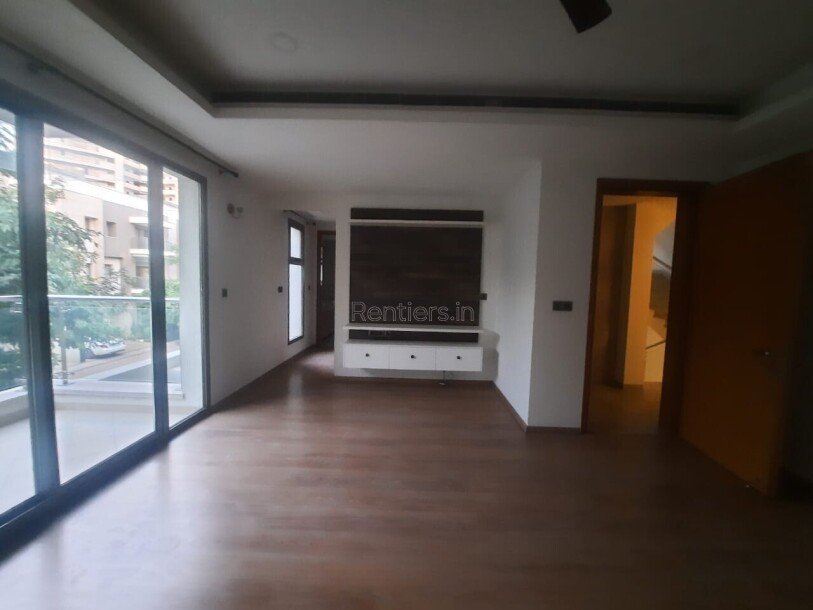 6bhk 500 sqyards  Independent Villa House for rent in Sobha International City sector 109 gurgaon-4