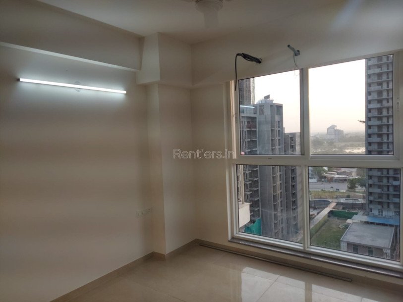 2bhk apartment for rent in Tata La vida sector 113 Gurgaon-5