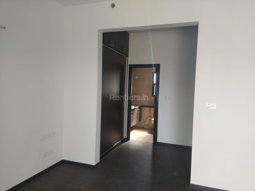 3BHK apartment for Rent in Sobha City Sector 108 Gurgaon-4