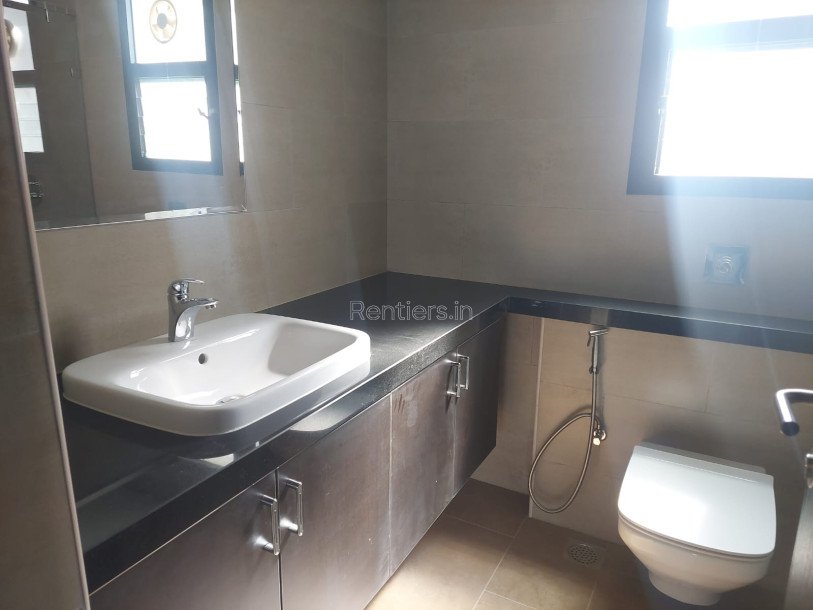 3BHK apartment for Rent in Sobha City Sector 108 Gurgaon-6