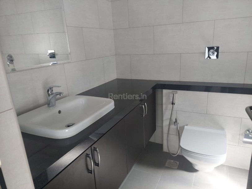 3BHK apartment for Rent in Sobha City Sector 108 Gurgaon-10
