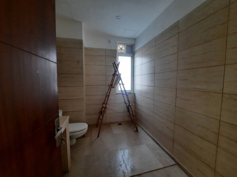 5bhk 8000 sqft  independent villa puri deplomatic greens sector 110A gurgaon-19