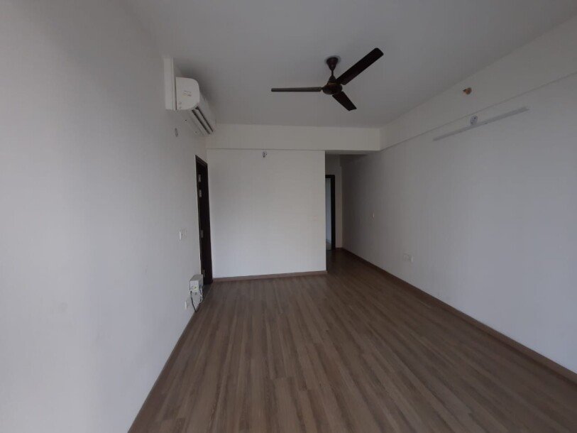 2 BHK Apartment for rent in Godrej Oasis Sector-88A Gurgaon-7