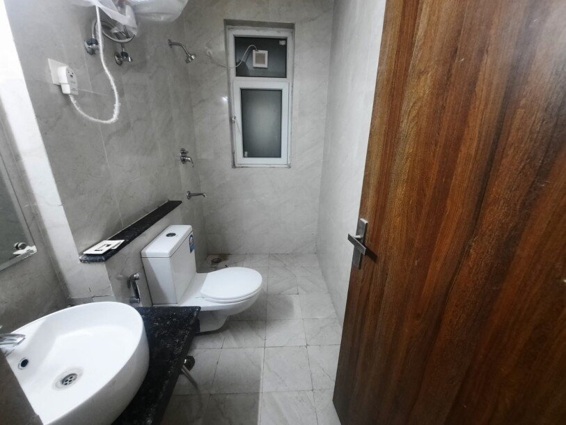 4 BHK Apartment for rent in Adani M2K Oyster Grande Sector-102 Gurgaon-11
