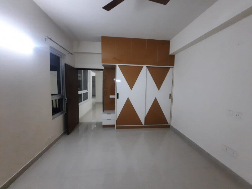 4 BHK Apartment for rent in Adani M2K Oyster Grande Sector-102 Gurgaon-19