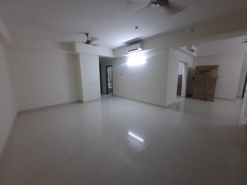 4 BHK Apartment for rent in Adani M2K Oyster Grande Sector-102 Gurgaon-22