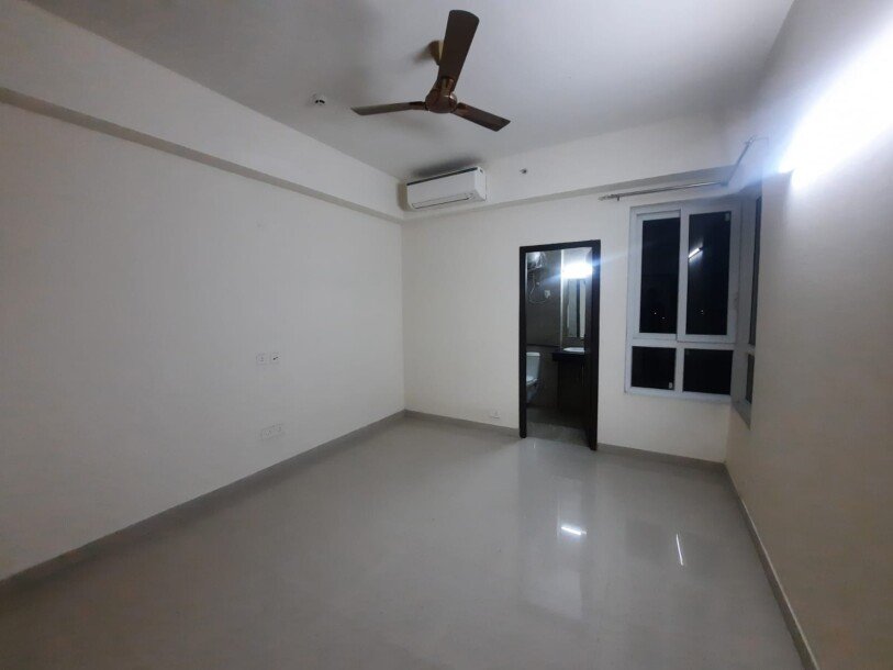 4 BHK Apartment for rent in Adani M2K Oyster Grande Sector-102 Gurgaon-23