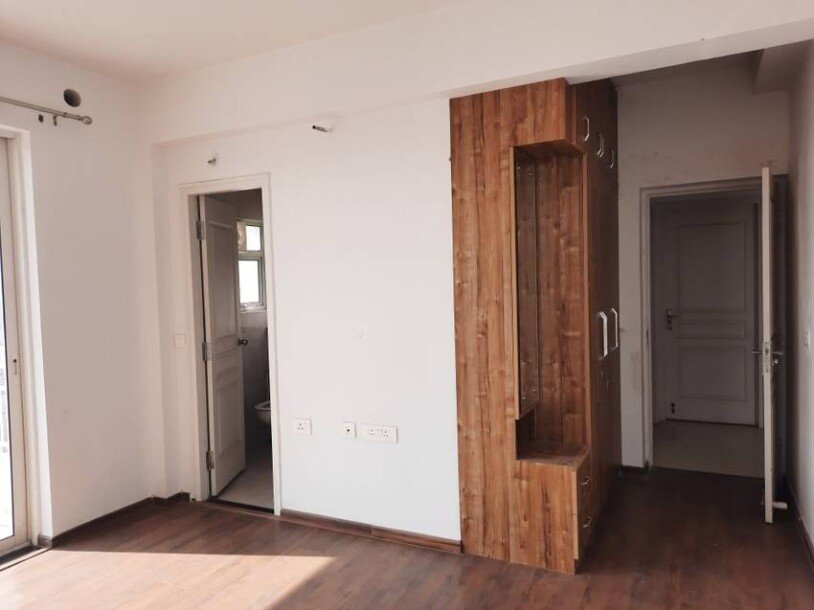3bhk flat in Godrej Summit sector 104 gurgaon-4