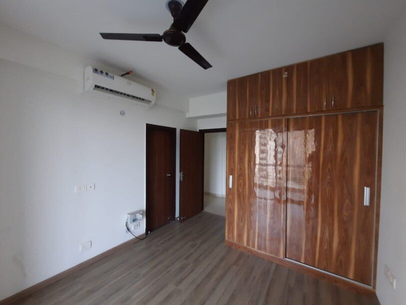 2bhk flat in Godrejoasis sector 88a gurgaon-5