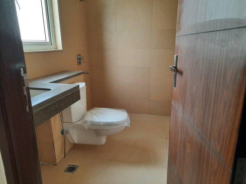 2bhk+study semifurnished  flat in puri emerald bay Dwarkaexprewway  sector 104 gurgaon-8